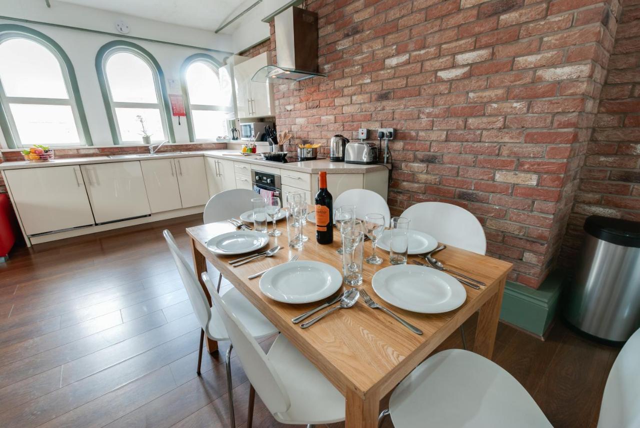 Base Serviced Apartments - Sir Thomas Street Liverpool Exterior photo