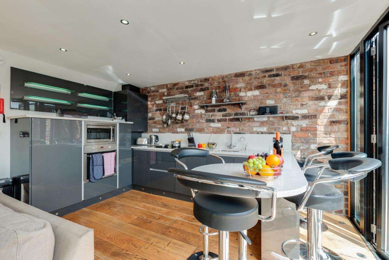 Base Serviced Apartments - Sir Thomas Street Liverpool Exterior photo